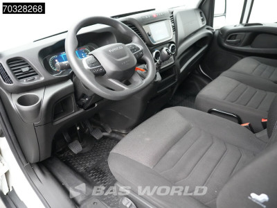 Iveco Daily 35C16 3.0L Laadklep NEW MODEL Dubbellucht 160PK Bakwagen Airco Cruise DHollandia Euro6 Meubelbak Koffer Airco Cruise control 3