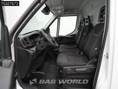 Iveco Daily 35C16 3.0L Laadklep NEW MODEL Dubbellucht 160PK Bakwagen Airco Cruise Euro6 Meubelbak Koffer Airco Cruise control 15