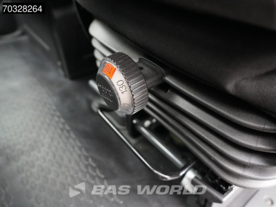 Iveco Daily 35C16 3.0L Laadklep NEW MODEL Dubbellucht 160PK Bakwagen Airco Cruise Euro6 Meubelbak Koffer Airco Cruise control 21