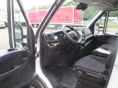 Iveco Daily 35C16 Bak+Klep Automaat Laadklep Airco Camera foto 5