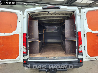 Iveco Daily 35C16 Dubbellucht L2H1 Laag Dak 3,5t Trekhaak 160PK Airco Cruise Camera Werkplaatsinrichting APK 08-2026 Euro6 L2 Airco Trekhaak Cruise control foto 6