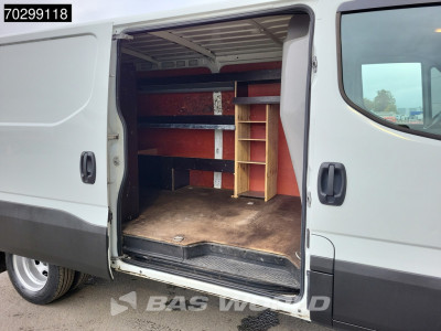 Iveco Daily 35C16 Dubbellucht L2H1 Laag Dak 3,5t Trekhaak 160PK Airco Cruise Camera Werkplaatsinrichting APK 08-2026 Euro6 L2 Airco Trekhaak Cruise control foto 7
