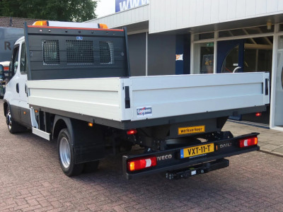 Iveco Daily 35C16 HI Matic Dubbele cabine open 7 persoons uitvoering. Dubbel lucht achter as. 3.0 L motor foto 3