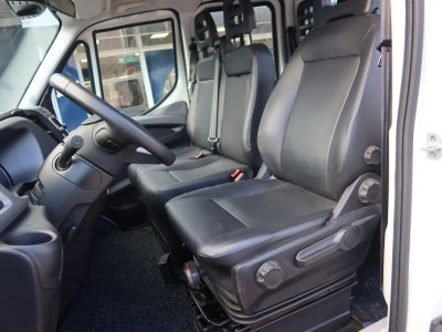 Iveco Daily 35C16 HI Matic Dubbele cabine open 7 persoons uitvoering. Dubbel lucht achter as. 3.0 L motor foto 4
