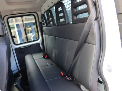 Iveco Daily 35C16 HI Matic Dubbele cabine open 7 persoons uitvoering. Dubbel lucht achter as. 3.0 L motor foto 5