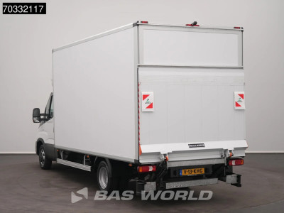 Iveco Daily 35C18 3.0L 1000KG Laadklep Automaat Zijdeur Dubbellucht NL Bakwagen Airco Cruise Camera CarPlay Lat om Lat DHollandia Euro6 Meubelbak Koffer Mobelkoffer LBW Airco Cruise control 6
