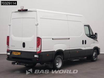 Iveco Daily 35C18 3.0L Automaat Dubbellucht L2H2 3,5t Trekhaak 180PK Airco Cruise Euro6 L2 Airco Trekhaak Cruise control 2