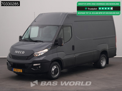 Iveco Daily 35C18 3.0L Automaat Dubbellucht L2H2 3,5t Trekhaak Airco Cruise APK 01-2027 Euro6 L2 Airco Trekhaak Cruise control