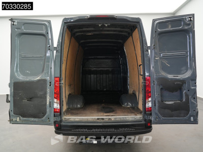 Iveco Daily 35C18 3.0L Automaat Dubbellucht L2H2 3,5t Trekhaak Airco Cruise APK 01-2027 Euro6 L2 Airco Trekhaak Cruise control 7