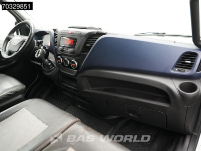 Iveco Daily 35C18 3.0L Automaat Dubbellucht L2H2 3,5t Trekhaak Airco Cruise Camera Imperiaal Werkplaatsinrichting Euro6 L2 Airco Trekhaak Cruise control 15