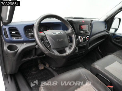 Iveco Daily 35C18 3.0L Automaat Dubbellucht L2H2 3,5t Trekhaak Airco Cruise Camera Imperiaal Werkplaatsinrichting Euro6 L2 Airco Trekhaak Cruise control 3