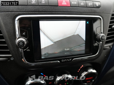 Iveco Daily 35C18 3.0L Automaat L3H2 LED 3,5t Trekhaak Dubbellucht Navi Airco Cruise Camera Parkeersensoren Imperiaal Euro6 L3 Airco Trekhaak Cruise control 20