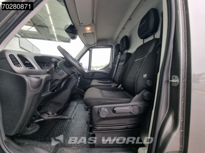 Iveco Daily 35C18 3.0L Automaat L4H2 Dubbellucht Navi Trekhaak Camera ACC L3H2 16m3 Airco Trekhaak foto 13