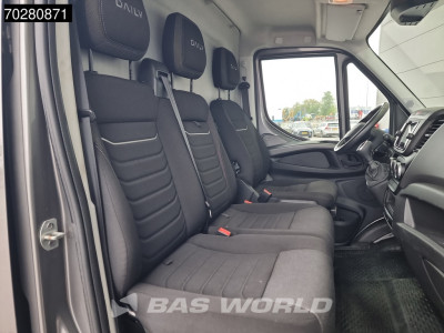 Iveco Daily 35C18 3.0L Automaat L4H2 Dubbellucht Navi Trekhaak Camera ACC L3H2 16m3 Airco Trekhaak foto 15