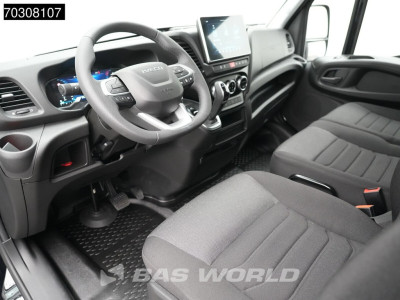 Iveco Daily 35C18 3.0L Automaat Laadklep Dubbellucht Bakwagen ACC Airco Camera CarPlay Euro6 Meubelbak Koffer Möbelkoffer LBW Airco foto 3