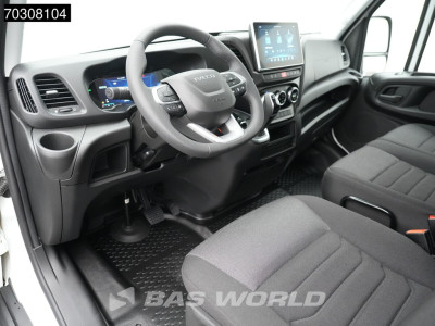 Iveco Daily 35C18 3.0L Automaat Laadklep Dubbellucht Bakwagen Airco Cruise Camera CarPlay Stoelverwarming Euro6 Meubelbak Koffer Mobelkoffer Ladebordwand LBW Tail Lift Airco foto 3