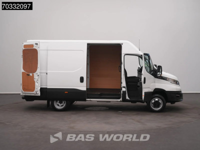 Iveco Daily 35C18 3.0L L2H2 Very nice car! Airco Cruise Trekhaak 3.5t 3520L L2 Airco Trekhaak Cruise control foto 10