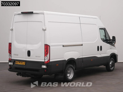 Iveco Daily 35C18 3.0L L2H2 Very nice car! Airco Cruise Trekhaak 3.5t 3520L L2 Airco Trekhaak Cruise control foto 2