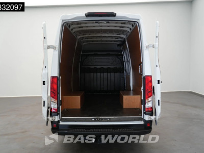 Iveco Daily 35C18 3.0L L2H2 Very nice car! Airco Cruise Trekhaak 3.5t 3520L L2 Airco Trekhaak Cruise control foto 7