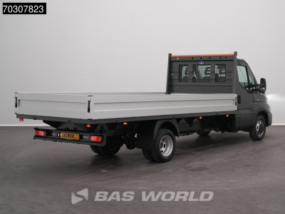 Iveco Daily 35C21 3.0L Automaat Dubbellucht 210PK Open Laadbak ACC LED Airco Camera CarPlay Parkeersensoren Stoelverwarming 3,5t Trekgewicht Euro6 Pritsche Pickup Open Box Airco 7