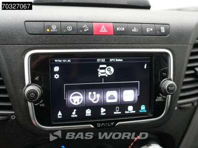 Iveco Daily 35C21 3.0L Automaat Dubbellucht 3,5t Trekhaak 210PK L2H2 LED ACC Navi Airco Camera Euro6 L2 Airco Trekhaak 17