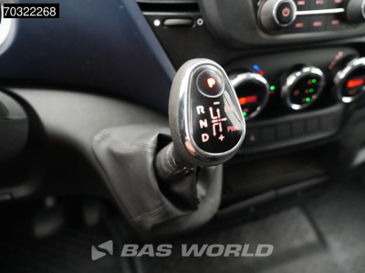 Iveco Daily 35C21 3.0L Automaat Dubbellucht L2H2 3,5t Trekhaak 210PK Airco Cruise Euro6 L2 Airco Trekhaak Cruise control 16