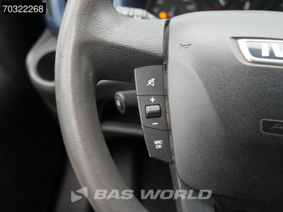 Iveco Daily 35C21 3.0L Automaat Dubbellucht L2H2 3,5t Trekhaak 210PK Airco Cruise Euro6 L2 Airco Trekhaak Cruise control 19