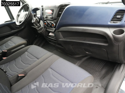 Iveco Daily 35C21 3.0L Automaat Dubbellucht L3H2 3,5t Trekhaak Airco Cruise Camera Parkeersensoren Stoelverwarming Euro6 L3 Airco Trekhaak Cruise control 14