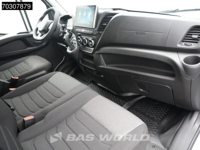 Iveco Daily 35C21 3.0L Automaat Dubbellucht L3H2 LED ACC Airco Camera CarPlay Parkeersensoren Stoelverwarming 3,5t Trekgewicht Euro6 L3 Airco foto 13
