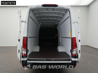 Iveco Daily 35C21 3.0L Automaat Dubbellucht L3H2 LED ACC Airco Camera CarPlay Parkeersensoren Stoelverwarming 3,5t Trekgewicht Euro6 L3 Airco foto 8