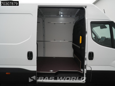 Iveco Daily 35C21 3.0L Automaat Dubbellucht L3H2 LED ACC Airco Camera CarPlay Parkeersensoren Stoelverwarming 3,5t Trekgewicht Euro6 L3 Airco foto 9