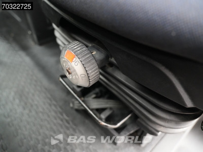 Iveco Daily 35S14 Automaat L2H2 3,5t Trekhaak Airco Cruise Werkplaatsinrichting Euro6 L2 Airco Trekhaak Cruise control 21