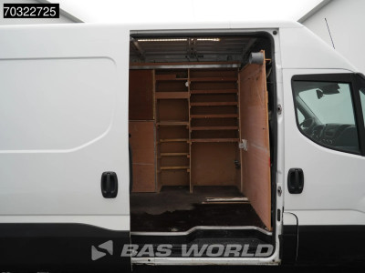 Iveco Daily 35S14 Automaat L2H2 3,5t Trekhaak Airco Cruise Werkplaatsinrichting Euro6 L2 Airco Trekhaak Cruise control 9