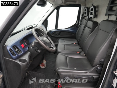 Iveco Daily 35S14 Automaat L2H2 AC/Climate Navi Camera Cruise Trekhaak Luchtvering Euro6 L2 Airco Trekhaak Cruise control foto 16