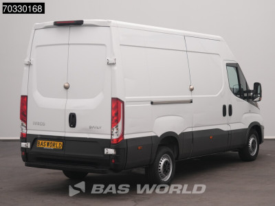 Iveco Daily 35S14 Automaat L2H2 Airco Cruise Camera 3,5t Trekgewicht Euro6 L2 Airco Cruise control foto 2