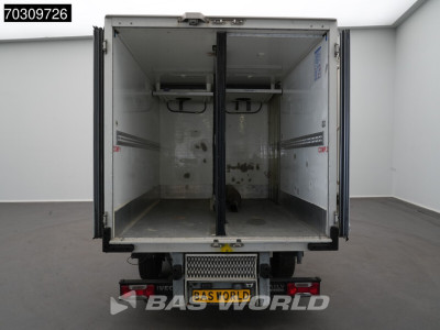 Iveco Daily 35S14 DAMAGE/SCHADE! Automaat Koelwagen Carrier Pulsar Airco Cruise Camera Euro6 Koel Koeler Bakwagen Gekoeld Kühl Kühler Kühlwagen Kühlkoffer Koffer Airco Cruise control foto 8