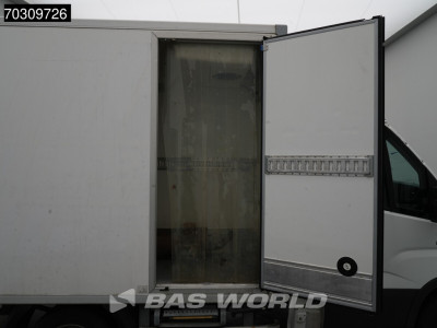 Iveco Daily 35S14 DAMAGE/SCHADE! Automaat Koelwagen Carrier Pulsar Airco Cruise Camera Euro6 Koel Koeler Bakwagen Gekoeld Kühl Kühler Kühlwagen Kühlkoffer Koffer Airco Cruise control foto 9