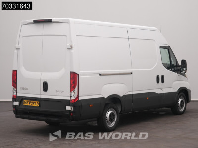 Iveco Daily 35S14 L2H2 Airco Cruise 3500kg trekgewicht 3520L Airco Cruise control foto 2