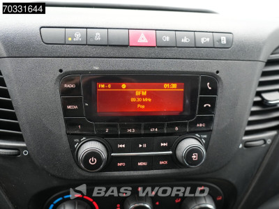 Iveco Daily 35S14 L2H2 Airco Cruise 3500kg trekgewicht Euro6 3520L Airco Cruise control foto 14