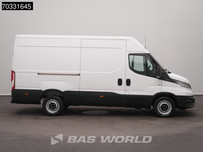 Iveco Daily 35S14 L2H2 Airco Cruise 3500kg trekgewicht Euro6 3520L Airco Cruise control foto 8