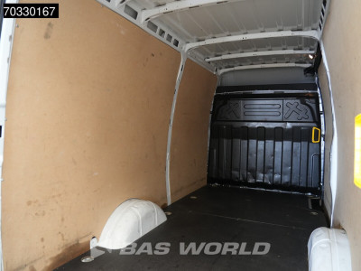 Iveco Daily 35S14 L2H2 Airco Cruise Camera Groot scherm 3520L L2 Airco Cruise control foto 9