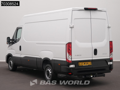 Iveco Daily 35S16 3.0L Automaat L2H2 180PK ACC Airco Camera CarPlay Parkeersensoren Stoelverwarming Euro6 L2 Airco Trekhaak foto 7