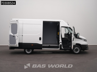 Iveco Daily 35S16 3.0L Automaat L2H2 180PK ACC Airco Camera CarPlay Parkeersensoren Stoelverwarming Euro6 L2 Airco Trekhaak foto 8