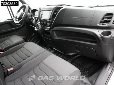 Iveco Daily 35S16 3.0L Automaat L2H2 3,5t Trekhaak 160PK Airco Camera CarPlay Parkeersensoren Euro6 L2 26m3 Airco Trekhaak foto 12