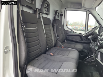 Iveco Daily 35S16 3.0L Automaat L3H2 3,5t Trekhaak 160PK Airco Cruise Euro6 L3 Airco Trekhaak Cruise control foto 13