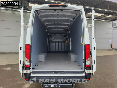 Iveco Daily 35S16 3.0L Automaat L3H2 3,5t Trekhaak 160PK Airco Cruise Euro6 L3 Airco Trekhaak Cruise control foto 6