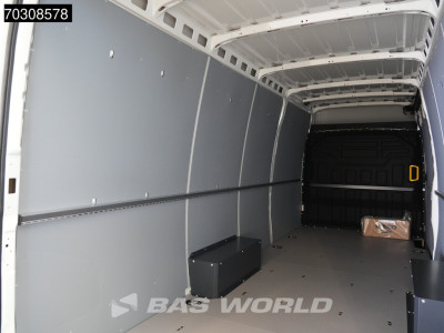 Iveco Daily 35S16 3.0L Automaat L3H2 3,5t Trekhaak LED ACC Airco Camera Parkeersensoren Euro6 L3 Airco Trekhaak foto 9