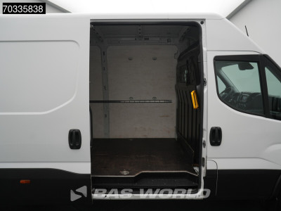 Iveco Daily 35S16 Automaat 160PK L3H2 AC/Climate Camera Parkeersensoren 3.5t Trekgewicht Euro6 L3 Airco foto 9