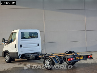 Iveco Daily 35S16 Automaat Chassis Cabine 410WB 2025 model LED CarPlay Camera Velgen Cruise Airco Fahrgestell Airco foto 2