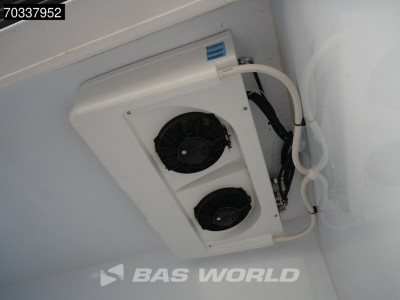 Iveco Daily 35S16 Automaat Koel/Vrieswagen -15 Kerstner Thermoking V-300 MAX Airco Camera Euro6 Koel Vries Kühlkasten Kühlwagen Vries Vriezer Vrieswagen Frigo Airco foto 15